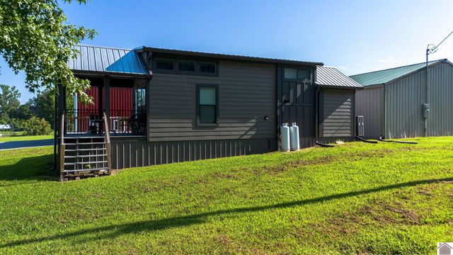 324 Terrace Lane, Cadiz, KY 42211