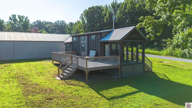 324 Terrace Lane, Cadiz, KY 42211