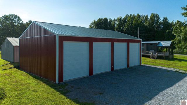 324 Terrace Lane, Cadiz, KY 42211