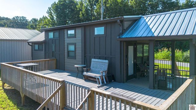 324 Terrace Lane, Cadiz, KY 42211