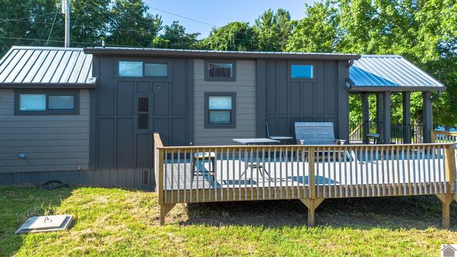 324 Terrace Lane, Cadiz, KY 42211