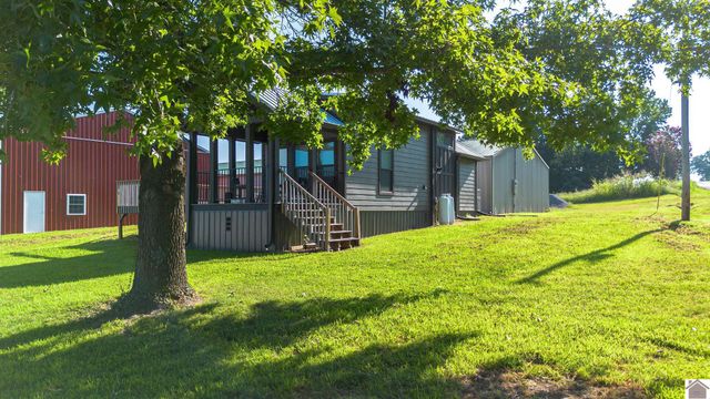 324 Terrace Lane, Cadiz, KY 42211