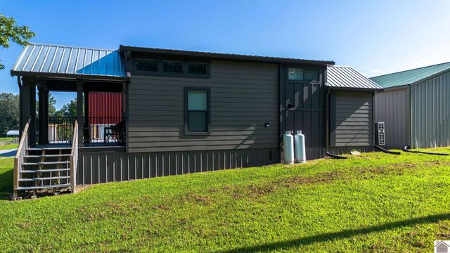 324 Terrace Lane, Cadiz, KY 42211