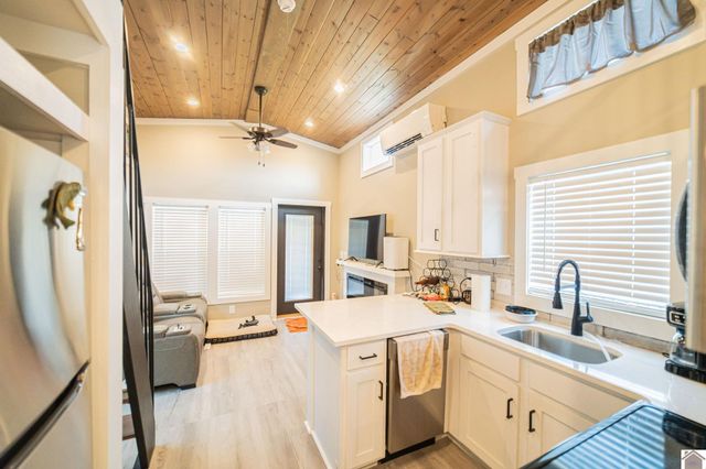 324 Terrace Lane, Cadiz, KY 42211