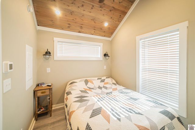 324 Terrace Lane, Cadiz, KY 42211