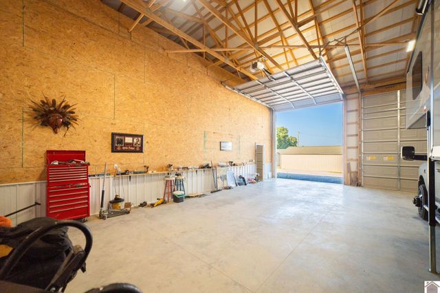 324 Terrace Lane, Cadiz, KY 42211