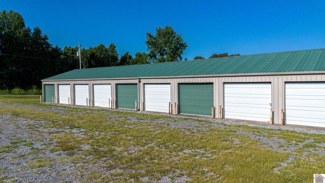 324 Terrace Lane, Cadiz, KY 42211