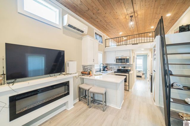 324 Terrace Lane, Cadiz, KY 42211