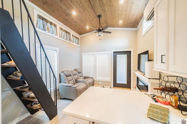 324 Terrace Lane, Cadiz, KY 42211