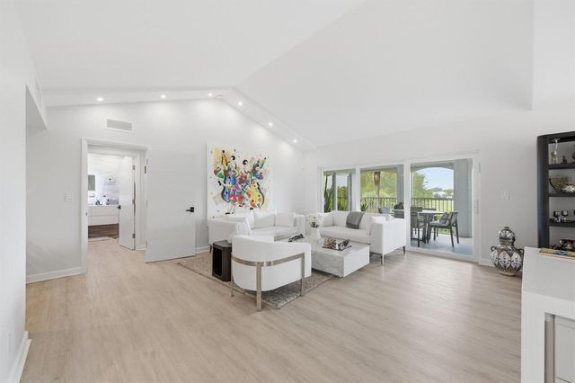 7369 Orangewood Lane, Boca Raton, FL 33433