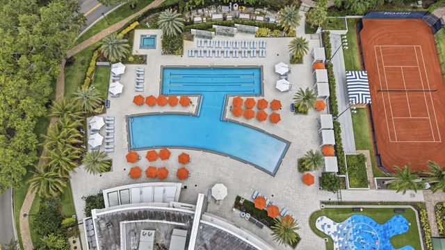 7369 Orangewood Lane, Boca Raton, FL 33433