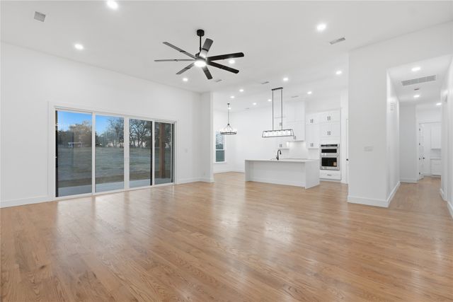 1125 E Malloy Bridge Road, Seagoville, TX 75159