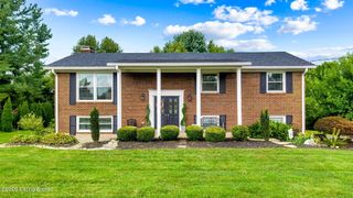 3807 Briar Ridge Rd, La Grange, KY 40031