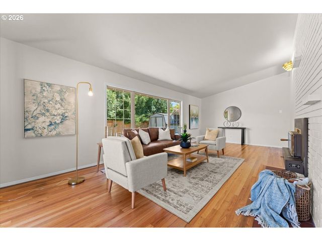 13547 Ne SACRAMENTO St, Portland, OR 97230