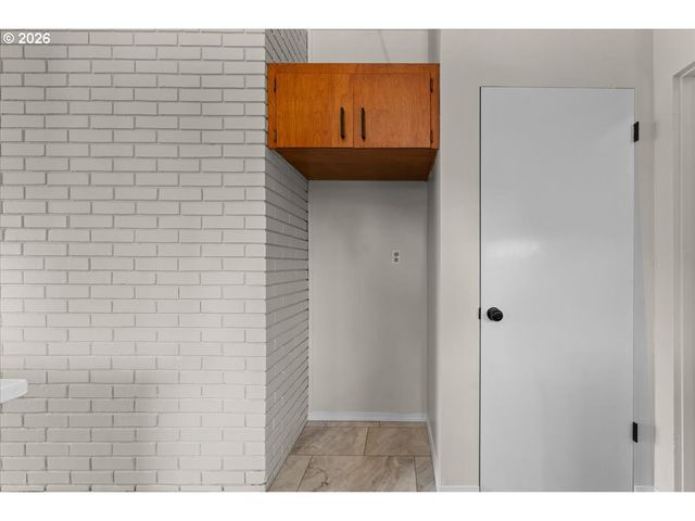 13547 Ne SACRAMENTO St, Portland, OR 97230