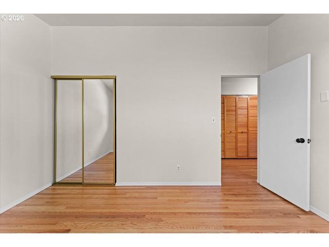 13547 Ne SACRAMENTO St, Portland, OR 97230