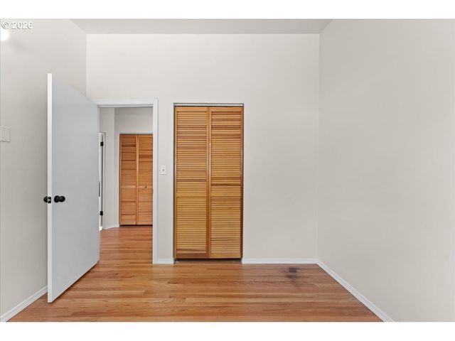 13547 Ne SACRAMENTO St, Portland, OR 97230
