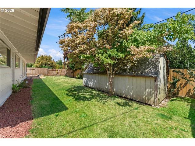 13547 Ne SACRAMENTO St, Portland, OR 97230