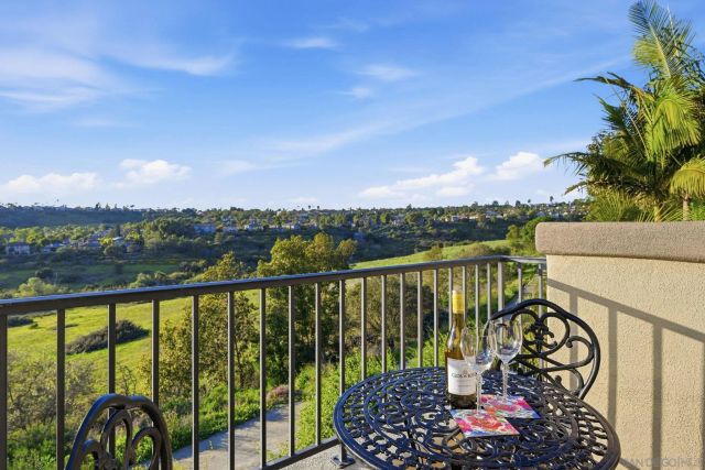 6277 Paseo Privado, Carlsbad, CA 92009