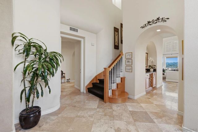 6277 Paseo Privado, Carlsbad, CA 92009