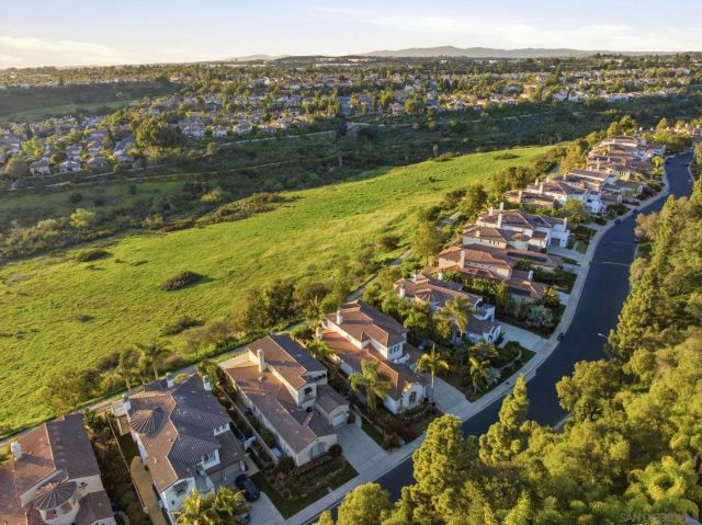 6277 Paseo Privado, Carlsbad, CA 92009