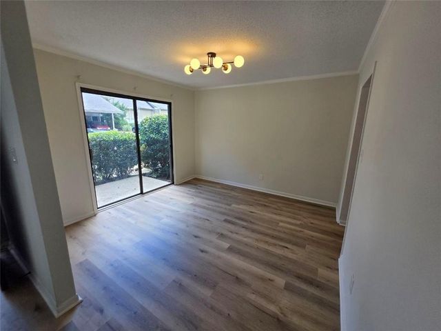 670 Powers Ferry North SE, Marietta, GA 30067