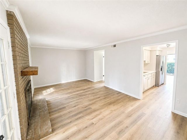 670 Powers Ferry North SE, Marietta, GA 30067