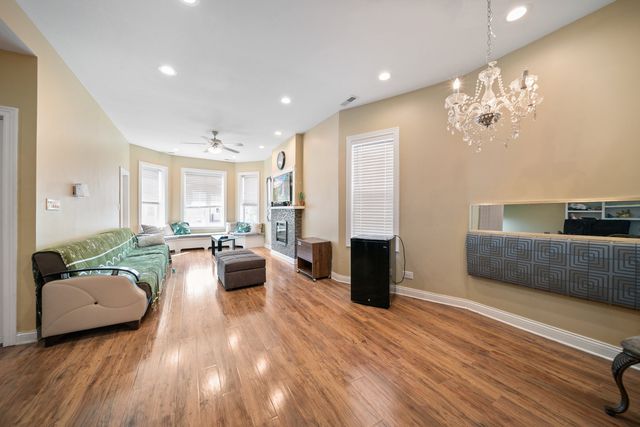 5208 W Washington Boulevard, Chicago, IL 60644