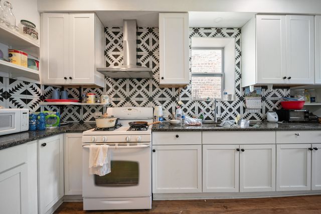5208 W Washington Boulevard, Chicago, IL 60644