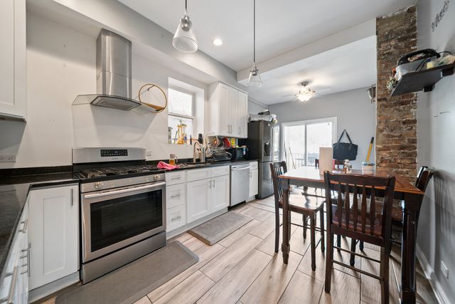 5208 W Washington Boulevard, Chicago, IL 60644