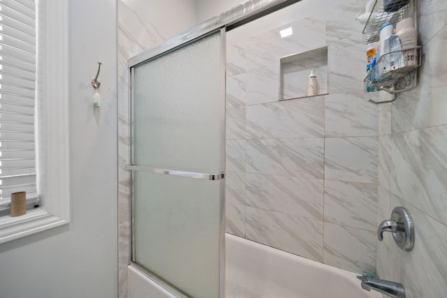 5208 W Washington Boulevard, Chicago, IL 60644