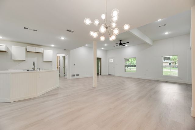 302 Newsom Road, Mesquite, TX 75149