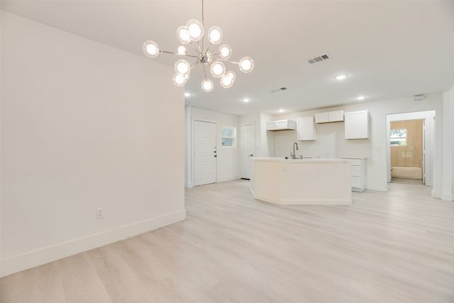 302 Newsom Road, Mesquite, TX 75149