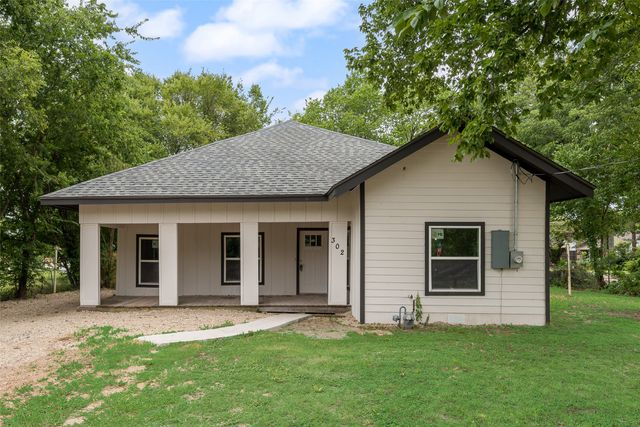 302 Newsom Road, Mesquite, TX 75149