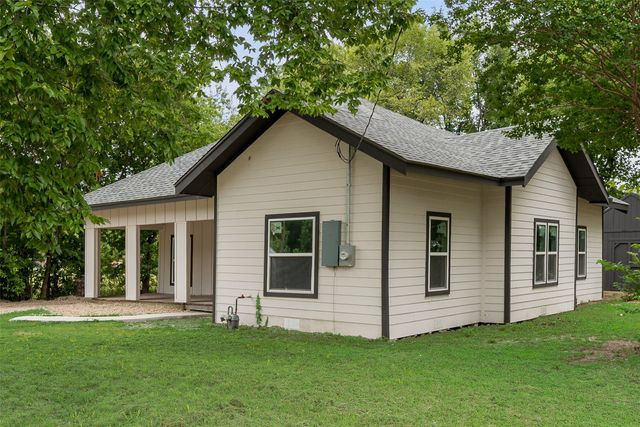 302 Newsom Road, Mesquite, TX 75149
