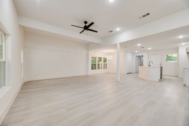 302 Newsom Road, Mesquite, TX 75149