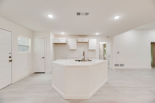 302 Newsom Road, Mesquite, TX 75149