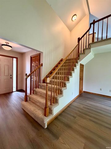 536 Tattersholl Court, Fort Wayne, IN 46804