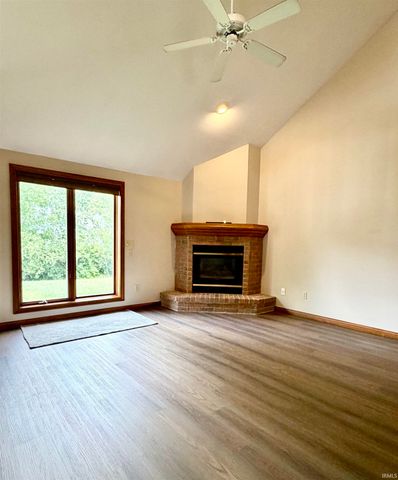 536 Tattersholl Court, Fort Wayne, IN 46804