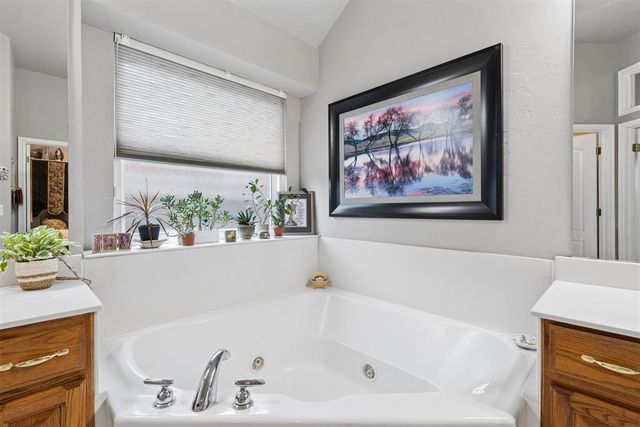 3813 Lorings Road, Norman, OK 73072