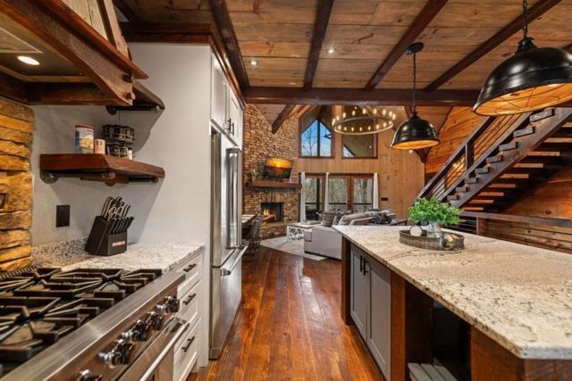 134 Cohutta Overlook Trail, Blue Ridge, GA 30513