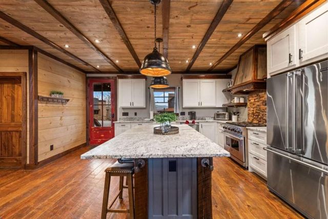 134 Cohutta Overlook Trail, Blue Ridge, GA 30513