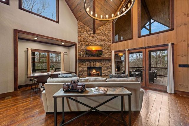 134 Cohutta Overlook Trail, Blue Ridge, GA 30513