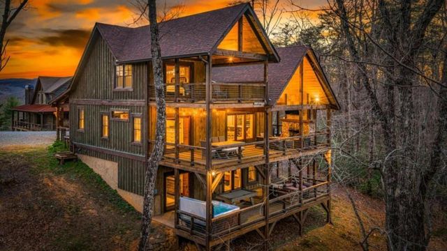 134 Cohutta Overlook Trail, Blue Ridge, GA 30513