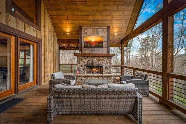134 Cohutta Overlook Trail, Blue Ridge, GA 30513