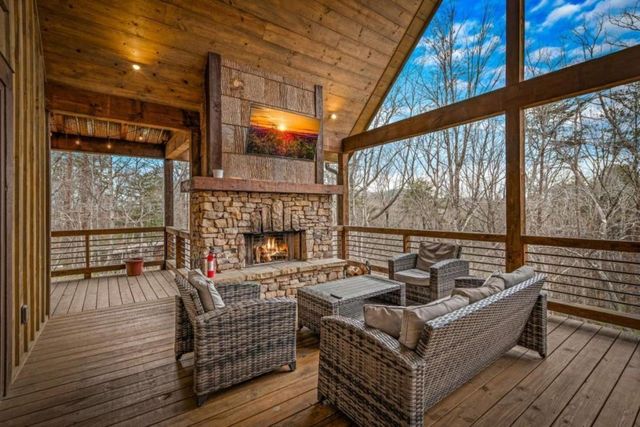 134 Cohutta Overlook Trail, Blue Ridge, GA 30513