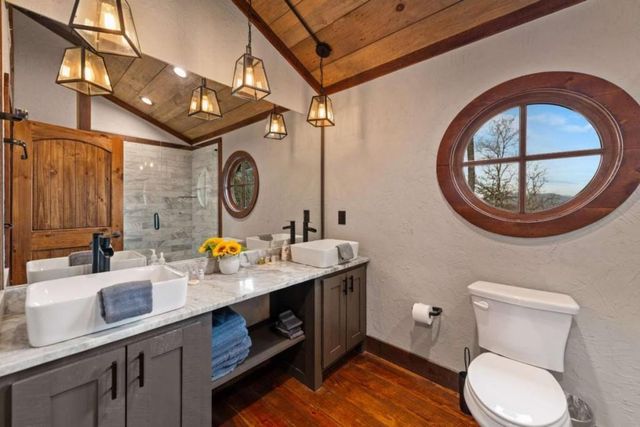 134 Cohutta Overlook Trail, Blue Ridge, GA 30513