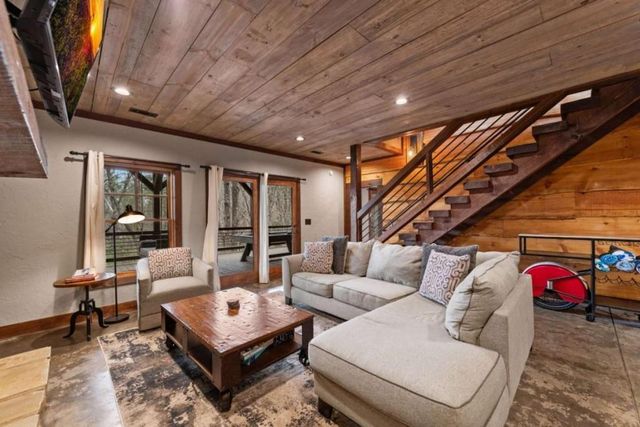 134 Cohutta Overlook Trail, Blue Ridge, GA 30513
