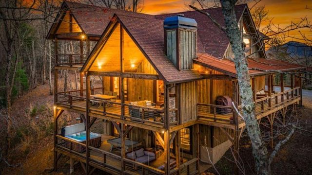 134 Cohutta Overlook Trail, Blue Ridge, GA 30513