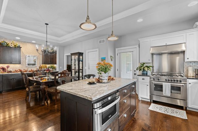4053 Stone Point Drive NE, Rochester, MN 55906